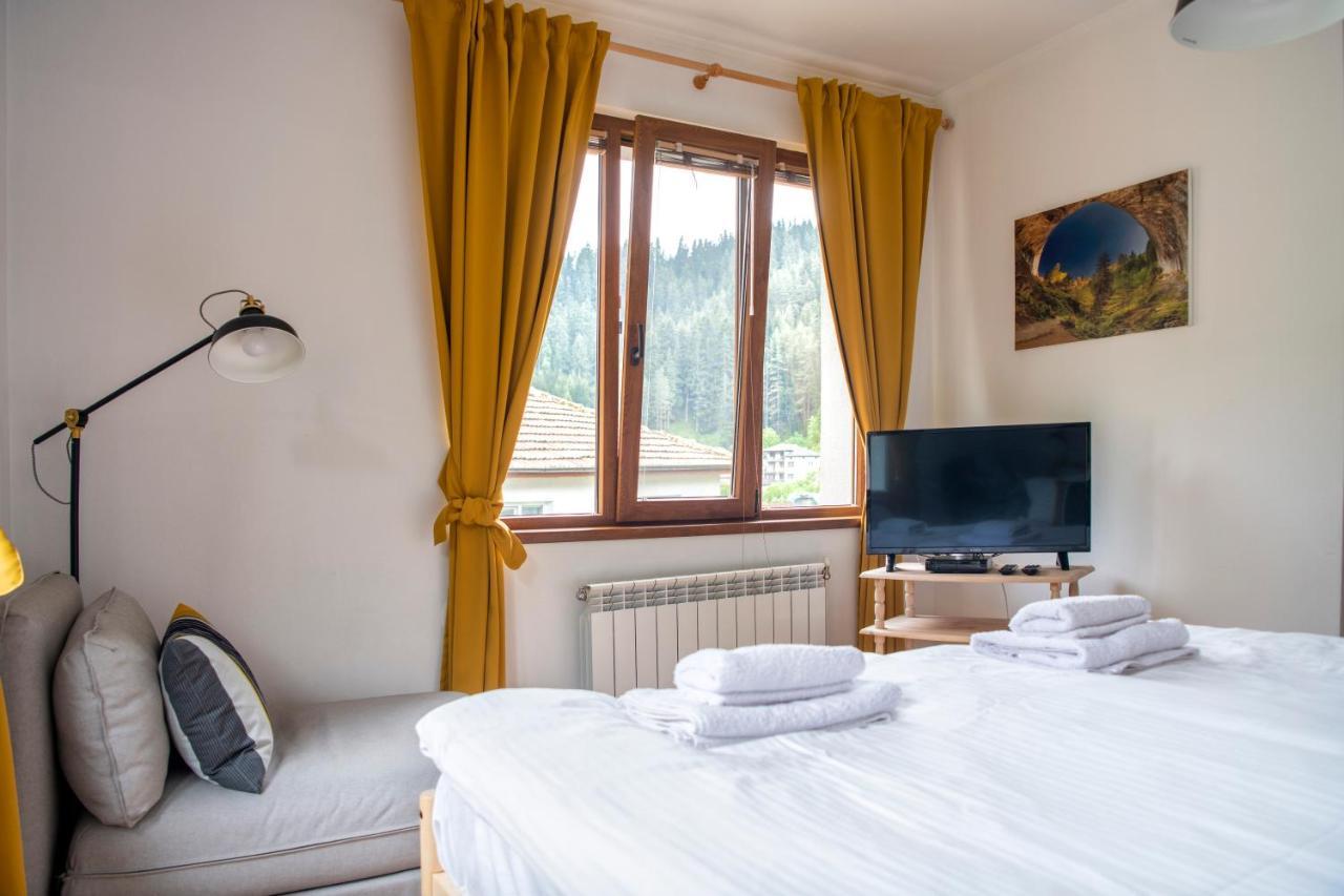 טריגראד Guest House Rossy מראה חיצוני תמונה