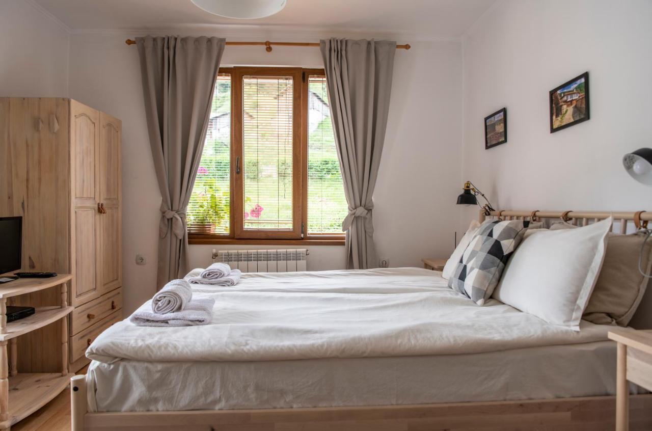 טריגראד Guest House Rossy מראה חיצוני תמונה